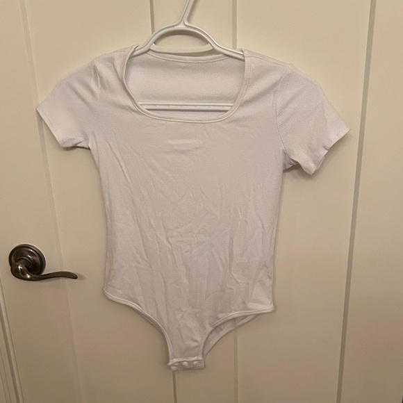 SHEIN Classic White Bodysuit - Picture 1 of 2